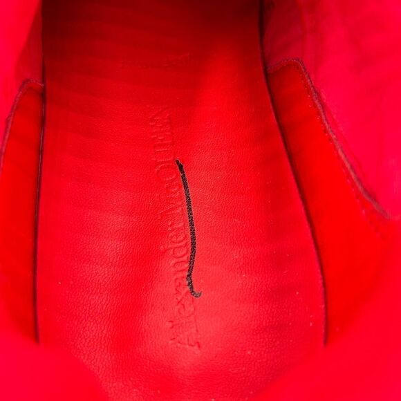 Men’s Alexander Mcqueen oversized runner sneakers, size 42, made in Italy - Picture 6 of 9